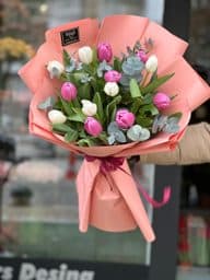Somon Ambalajlı Pembe Lale Buketi